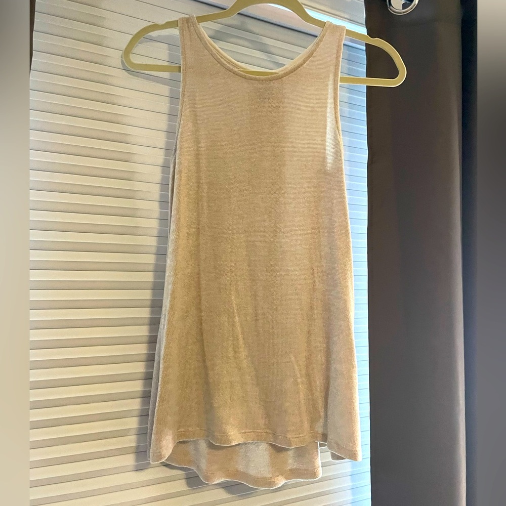Lightweight tan sweater
